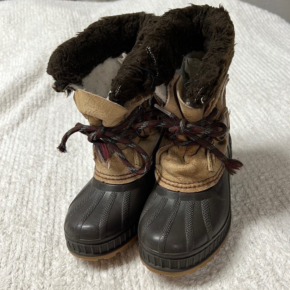 SInsulated Brown Leather Snow Boots kids size 12